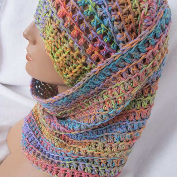 New Handmade Colorful Pastels Slouch Hat and Cowl Set - Picture 10 of 11